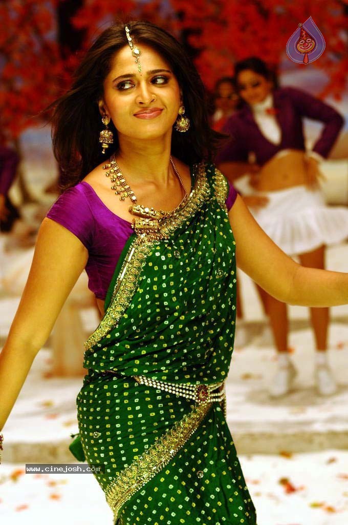 Anushka High Resolution Stills - 27 / 99 photos