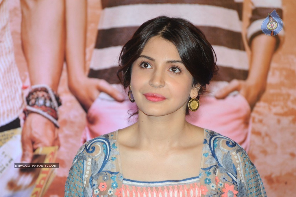 Anushka Sharma Latest Photos - 28 / 114 photos