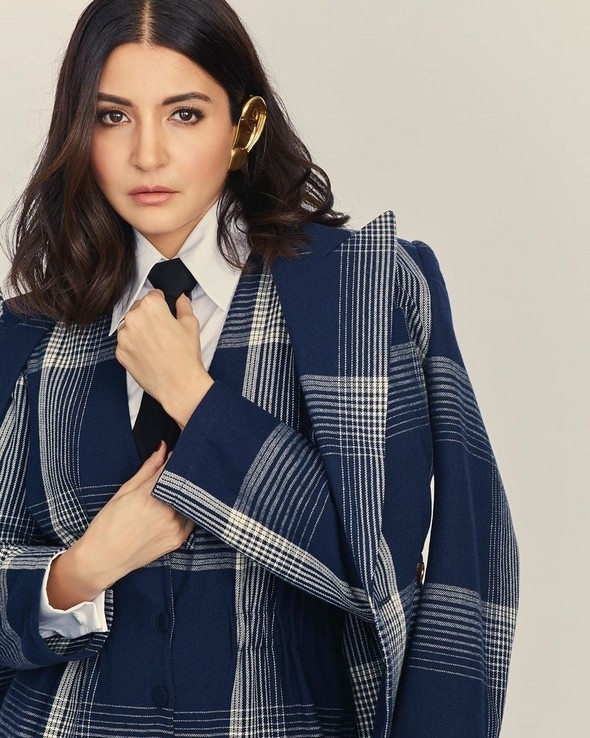 Anushka Sharma Stills - 7 / 21 photos