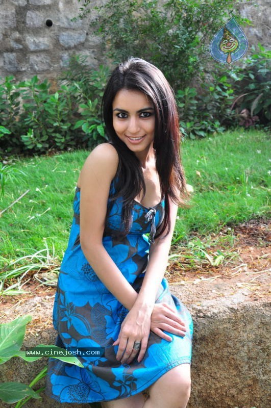 Aparna Sharma Hot Stills - 6 / 167 photos