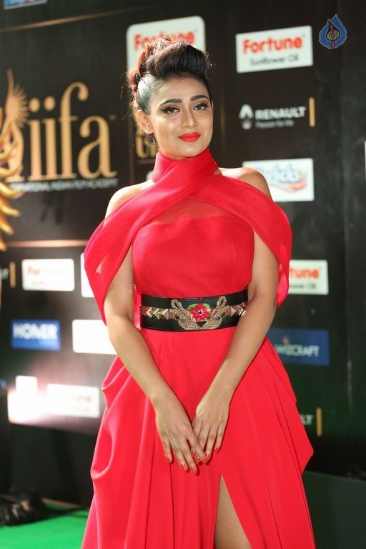 Apoorva Latest Photos - 22 / 32 photos