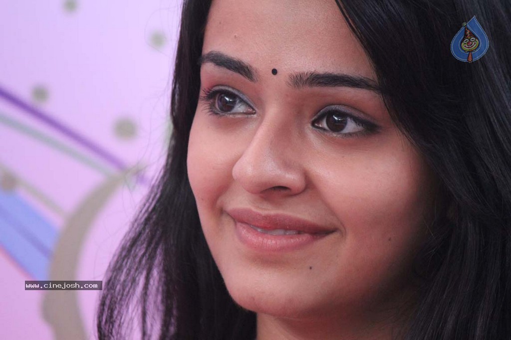 Apoorva Photos - 10 / 14 photos