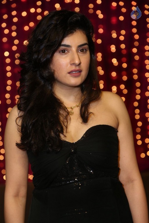 Archana at Zee Telugu Apsara Awards - 6 / 21 photos