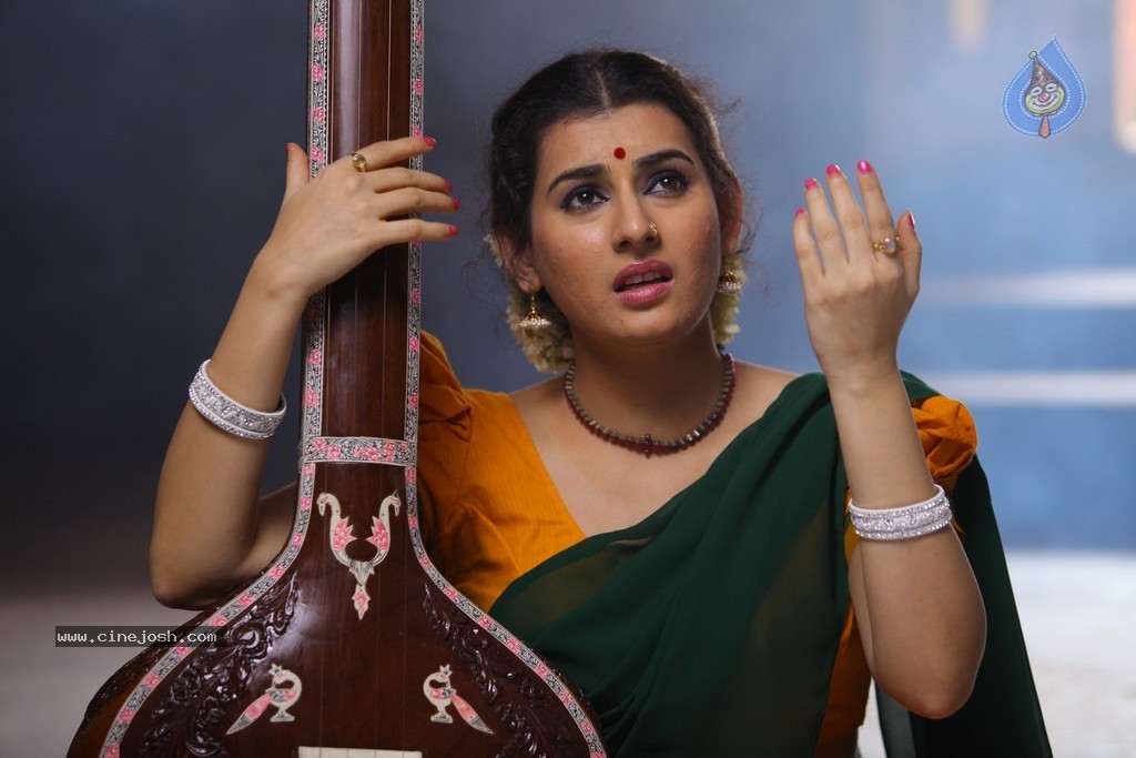 Archana Images - 16 / 83 photos
