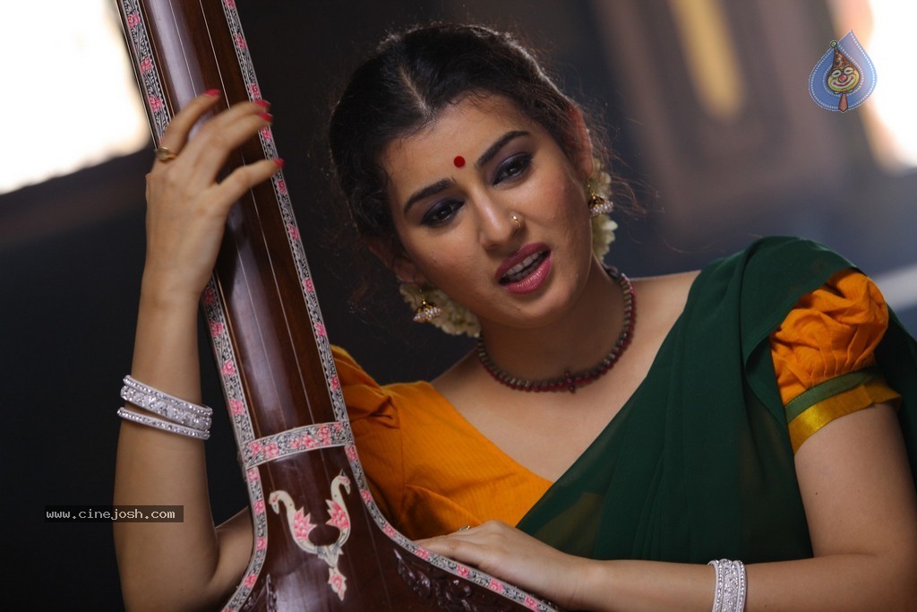 Archana Images - 27 / 83 photos