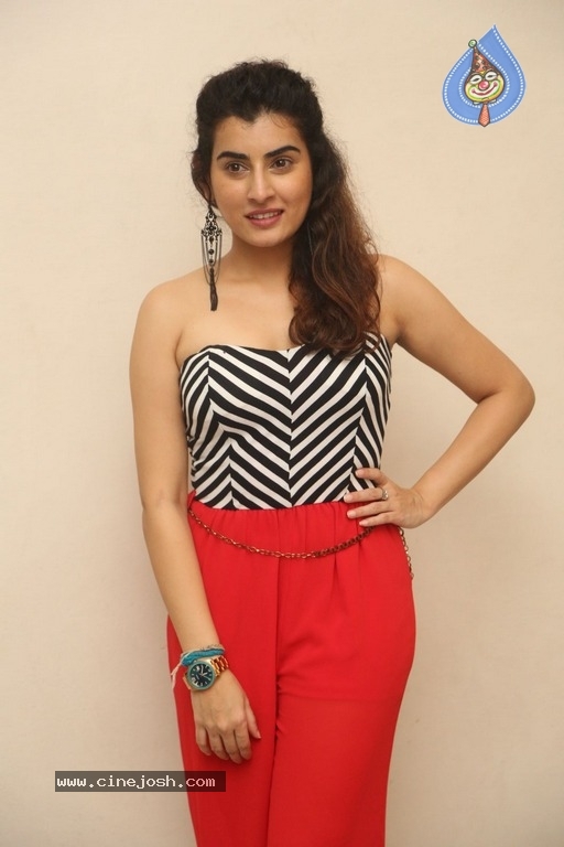Archana New Gallery - 10 / 26 photos