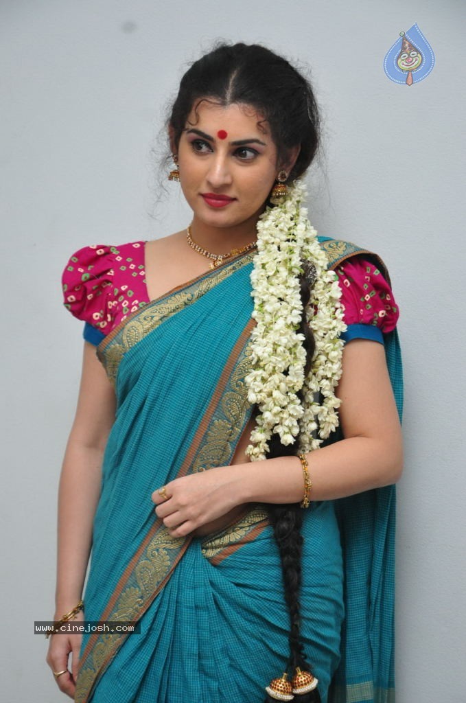Archana New Gallery - 18 / 52 photos