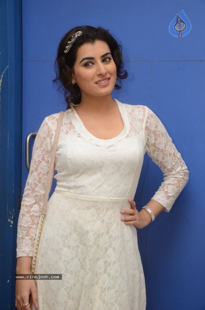 Archana New Hot Stills - 70 / 95 photos