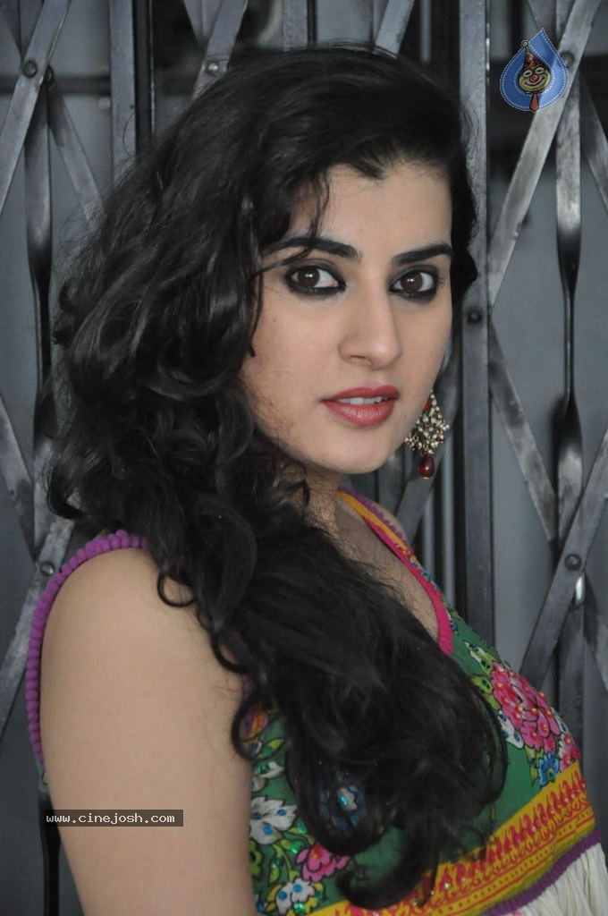 Archana New Images  - 5 / 65 photos