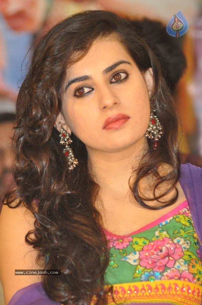 Archana New Images  - 8 / 65 photos