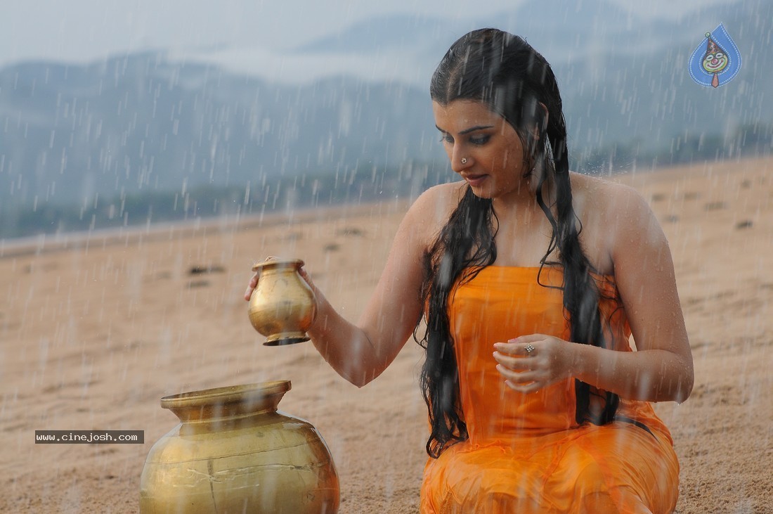 Archana New Spicy Stills - 29 / 65 photos