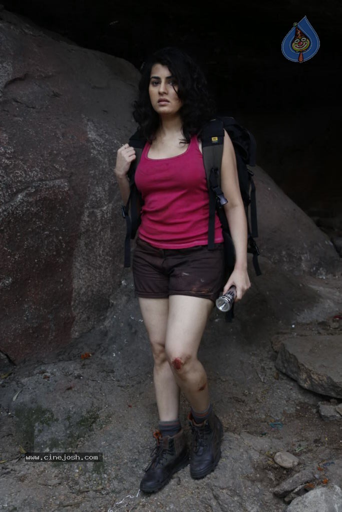 Archana New Stills - 15 / 61 photos