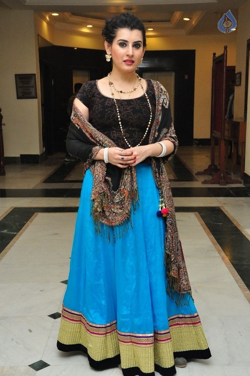 Archana Photos - 26 / 59 photos