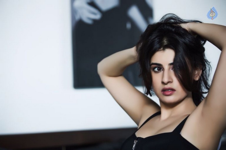Archana Veda Photoshoot - 16 / 35 photos