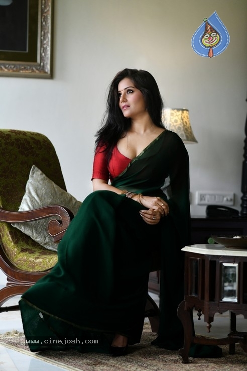 Archanna Guptaa Photoshoot - 2 / 6 photos