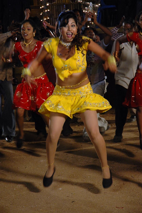 Arthi Puri - 11 / 33 photos