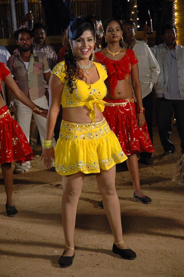 Arthi Puri - 12 / 33 photos