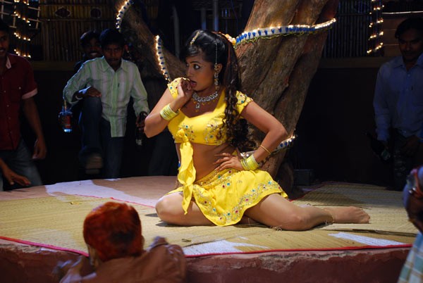 Arthi Puri - 18 / 33 photos