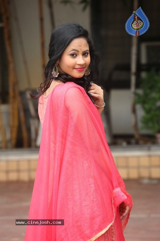 Asha New Photos - 4 / 13 photos