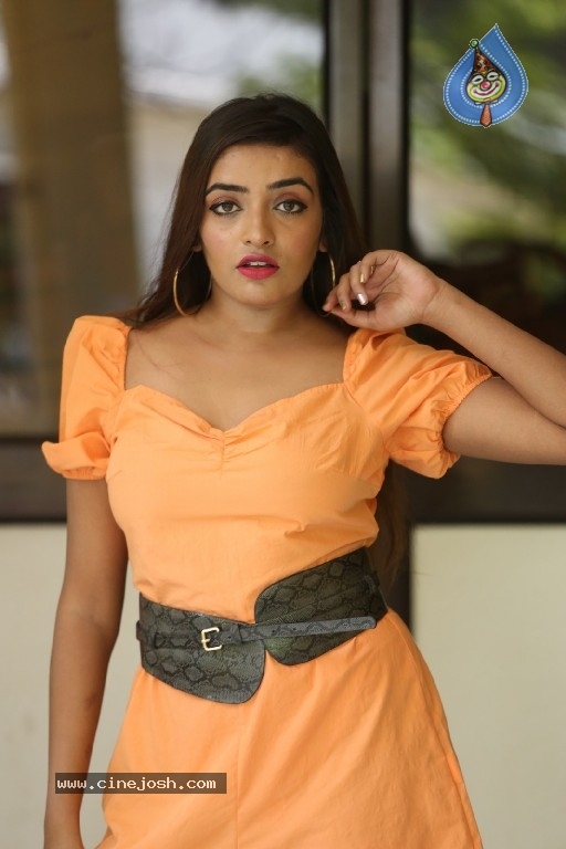 Ashi Roy Stills - 12 / 21 photos