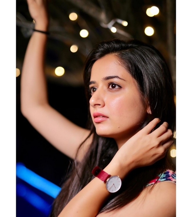 Ashika Ranganath Photos - 8 / 16 photos