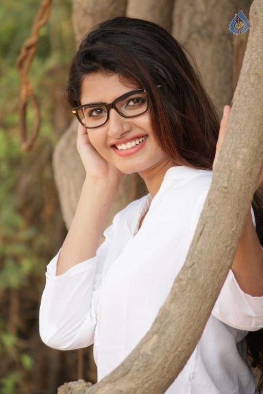 Ashima Narwal New Photos - 4 / 17 photos