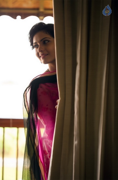 Ashwathy Ravikumar Pics - 20 / 24 photos