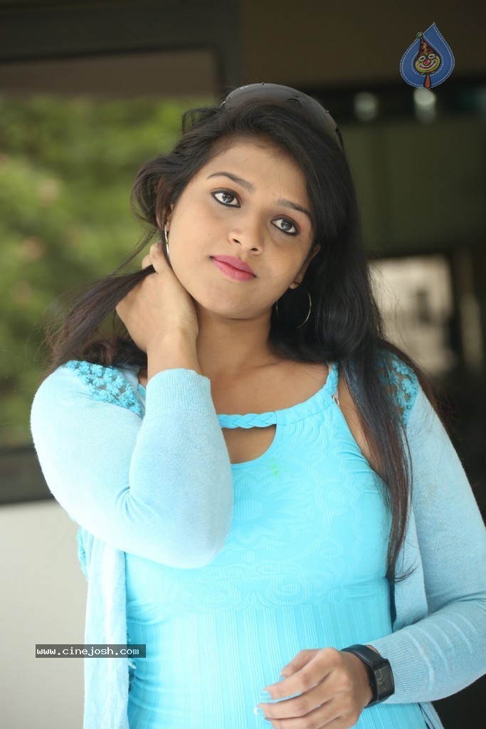 Ashwi New Photos - 14 / 92 photos