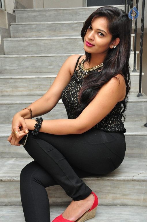 Ashwini New Images - 17 / 42 photos