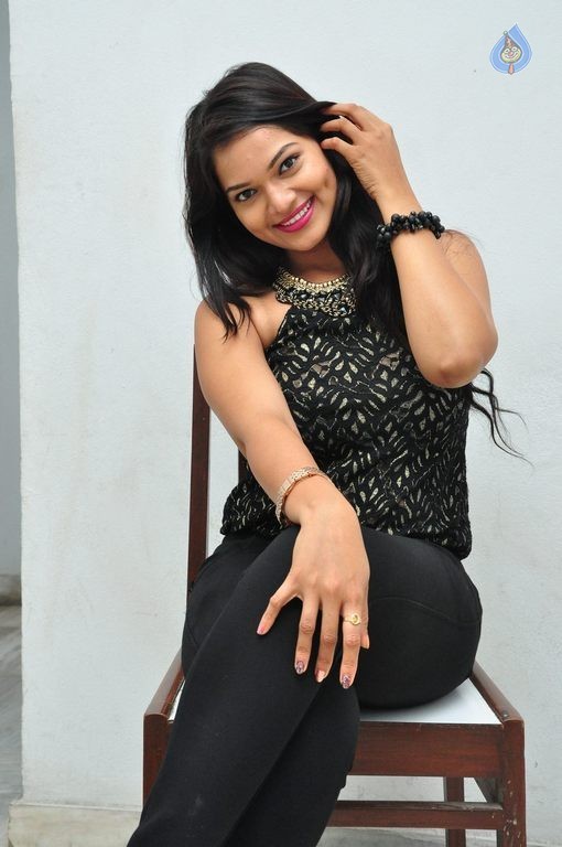 Ashwini New Images - 28 / 42 photos