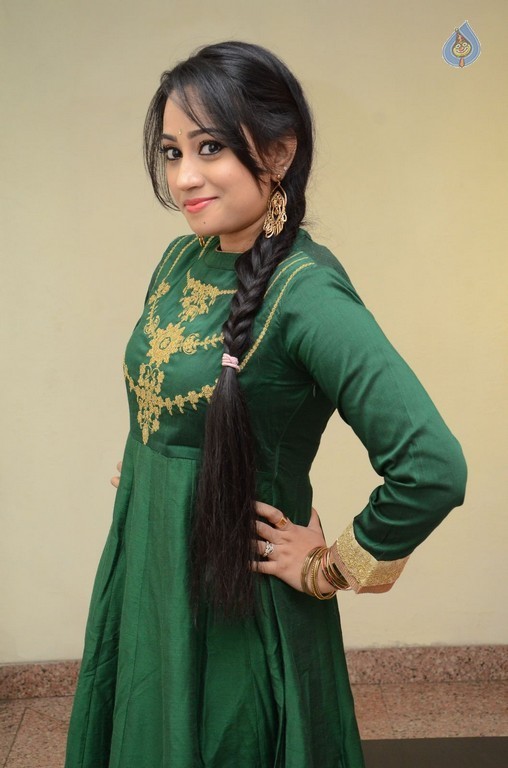 Ashwini New Pics - 13 / 35 photos
