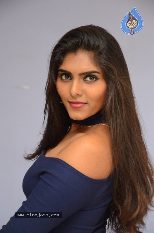 Aslesha Latest Photos - 2 / 18 photos