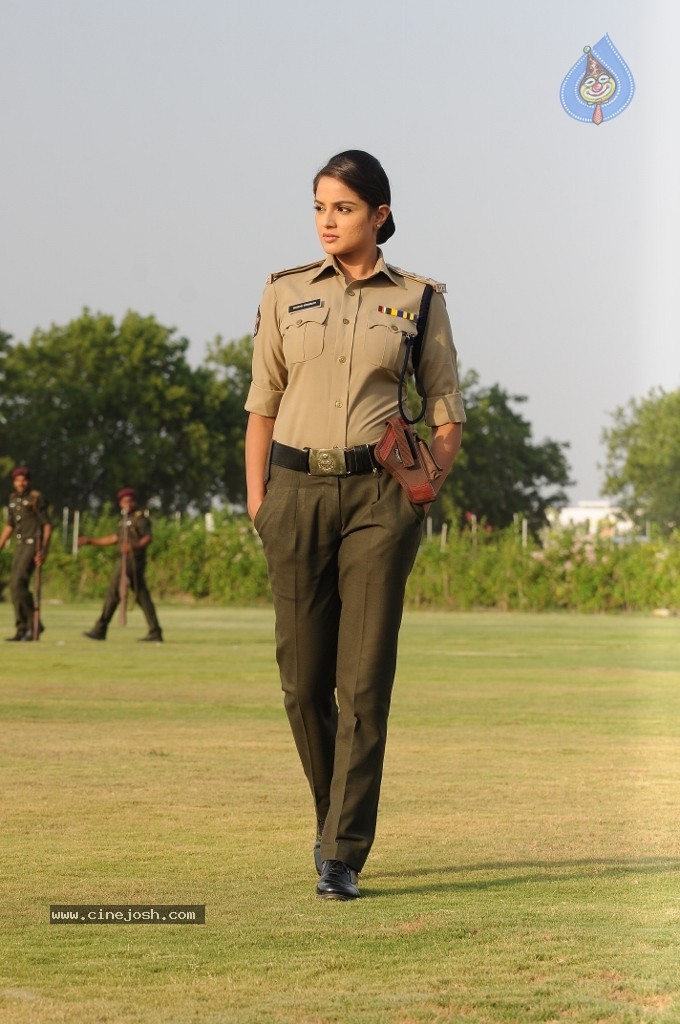 Asmita Sood Stills in Aa Aiduguru - 48 / 79 photos