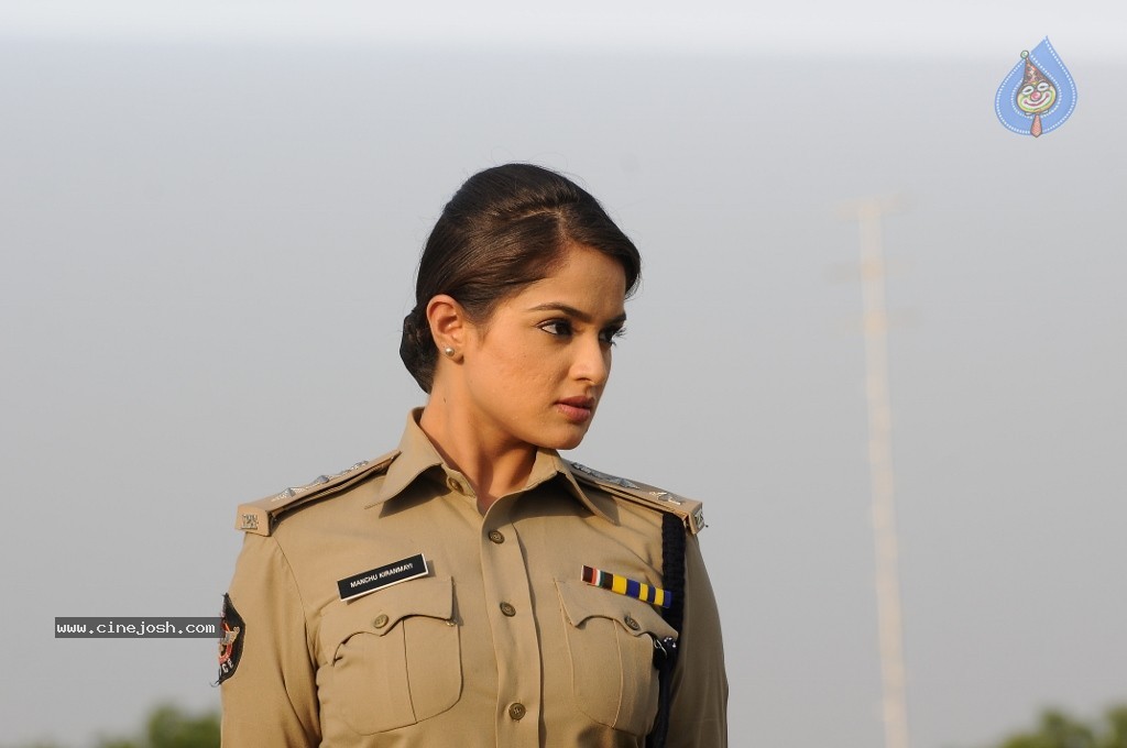 Asmita Sood Stills in Aa Aiduguru - 62 / 79 photos