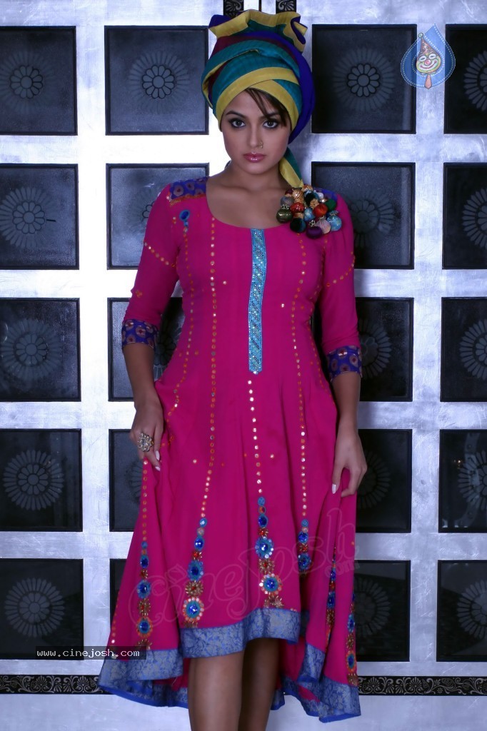 Asmitha Sood New Photos - 29 / 37 photos