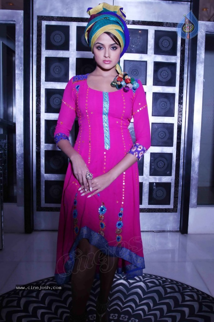 Asmitha Sood New Photos - 30 / 37 photos