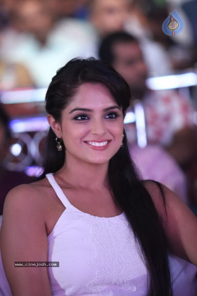 Asmitha Sood Spicy Stills - 22 / 57 photos