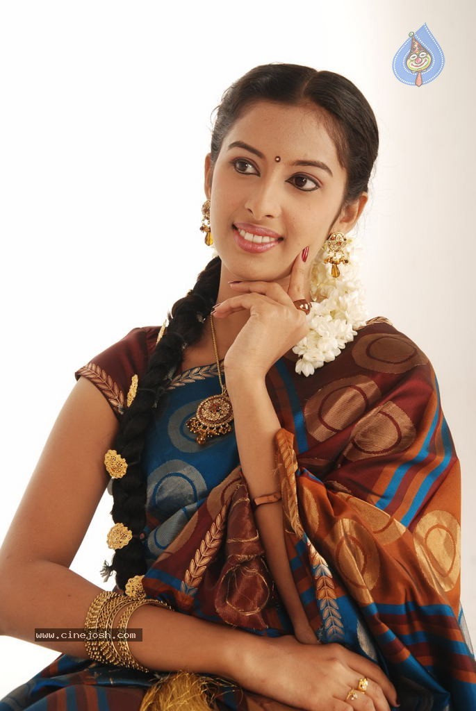 Aswathy Stills - 57 / 63 photos
