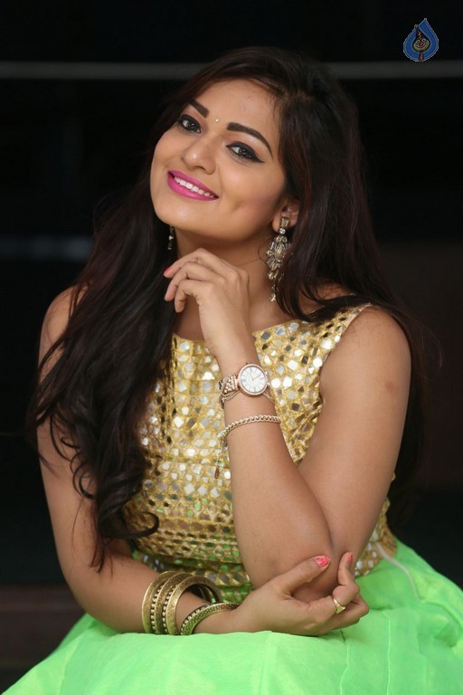 Aswini New Pics - 20 / 42 photos