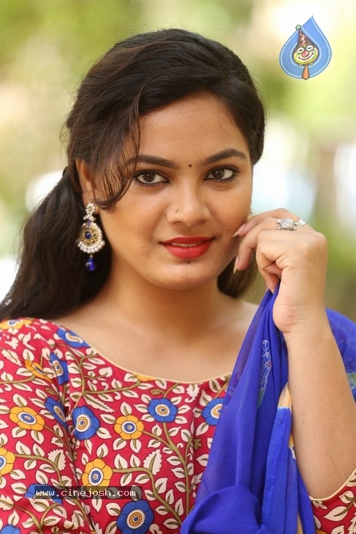 Avanthika Photos - 2 / 21 photos