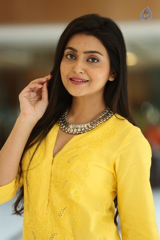 Avantika Mishra Latest Photos - 9 / 21 photos