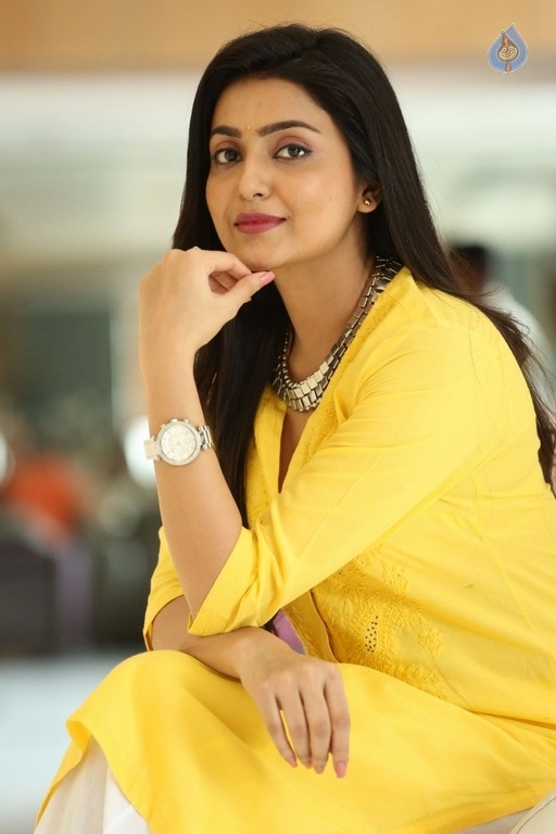 Avantika Mishra Latest Photos - 20 / 21 photos