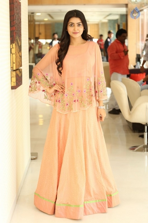 Avantika Mishra Latest Photos - 8 / 41 photos