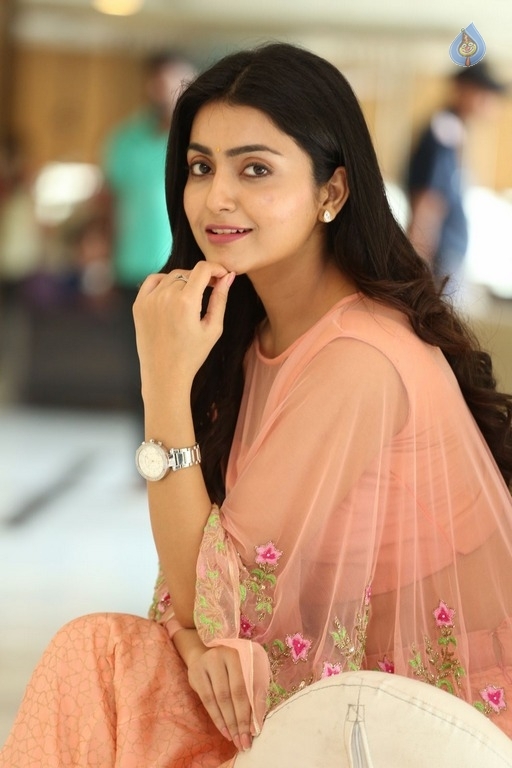Avantika Mishra Latest Photos - 10 / 41 photos