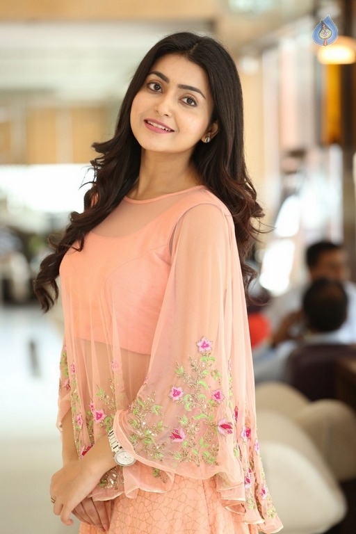 Avantika Mishra Latest Photos - 25 / 41 photos