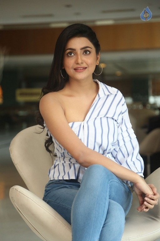 Avantika Mishra Latest Photos - 21 / 63 photos