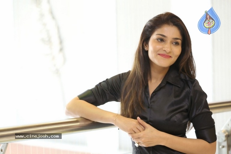 Avantika Shetty Pics - 1 / 19 photos