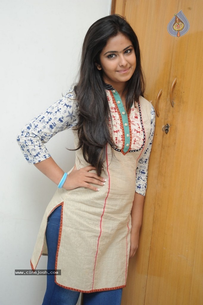 Avika Gor Gallery - 39 / 81 photos