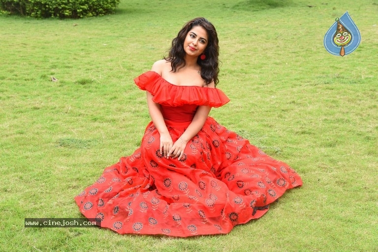Avika Gor New Photos - 7 / 21 photos
