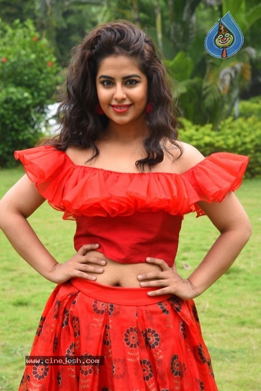 Avika Gor New Photos - 8 / 21 photos